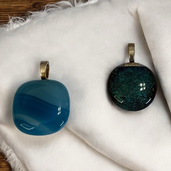 Elegant Blue and Green Glass Pendants - Picture 1 of 1
